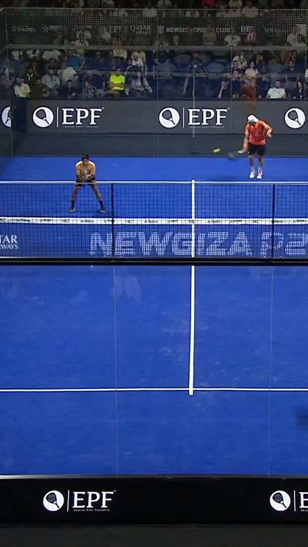 Fantastic parallel forehand by Chingotto to close the game