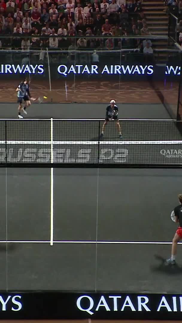 Lamperti puts his pair ahead with a smash x3