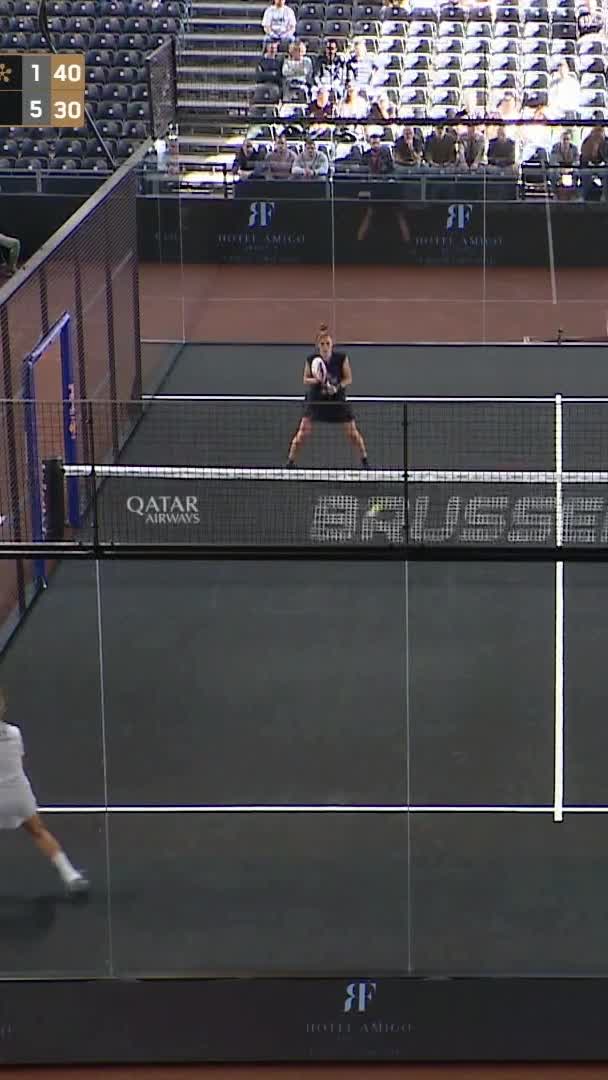 Gonzalez yet again hits another great forehand shot