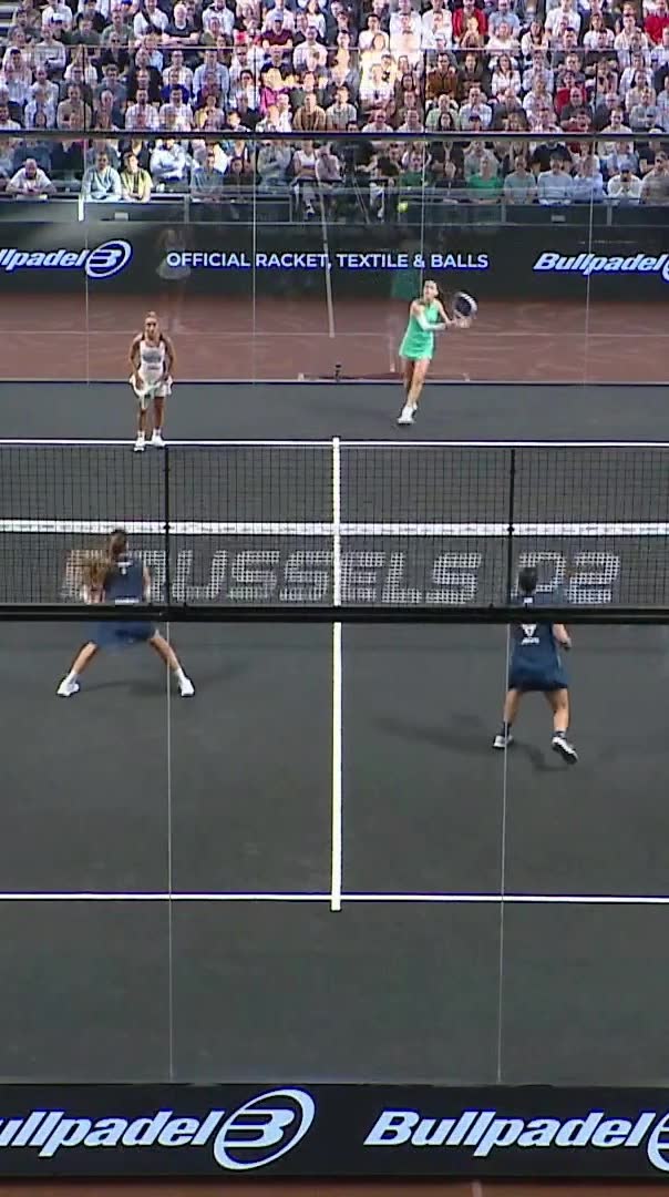 Brea and Triay win their serve