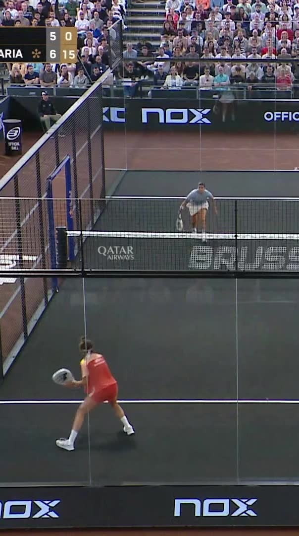 Fantastic cross-court backhand by Josemaria