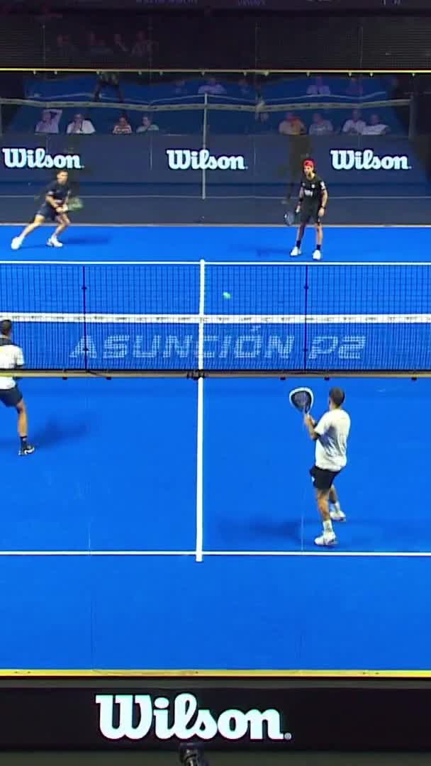 Powerful Smash by Arroyo to save the Break point
