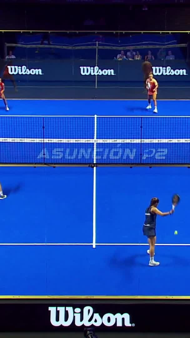 Fantastic drop shot by Gonzalez