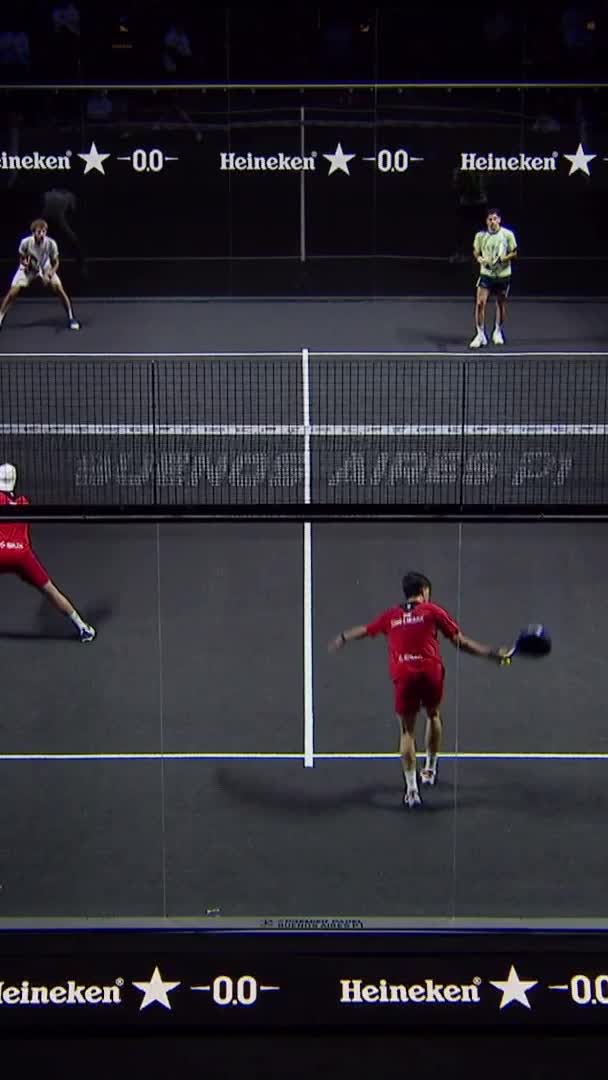 Libaak scores from outside the cage