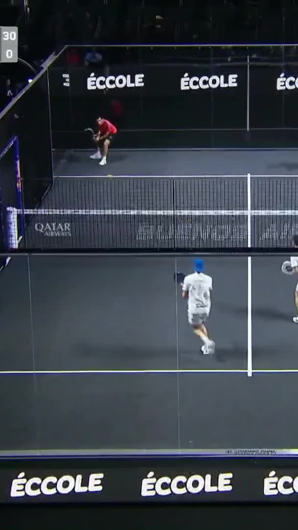 Great bajada by Di Nenno wins the point