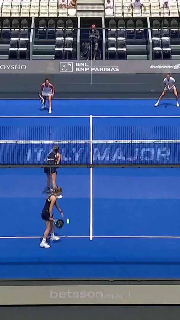 Fantastic drop shot by Borrero