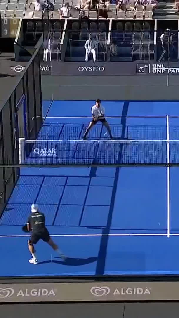 Galan - Chingotto win another break point