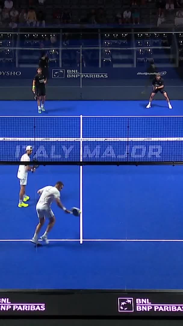 Campagnolo wins the Game with a Smash