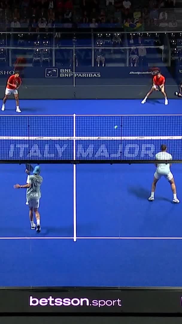Good Smash x3 by Lucas Campagnolo