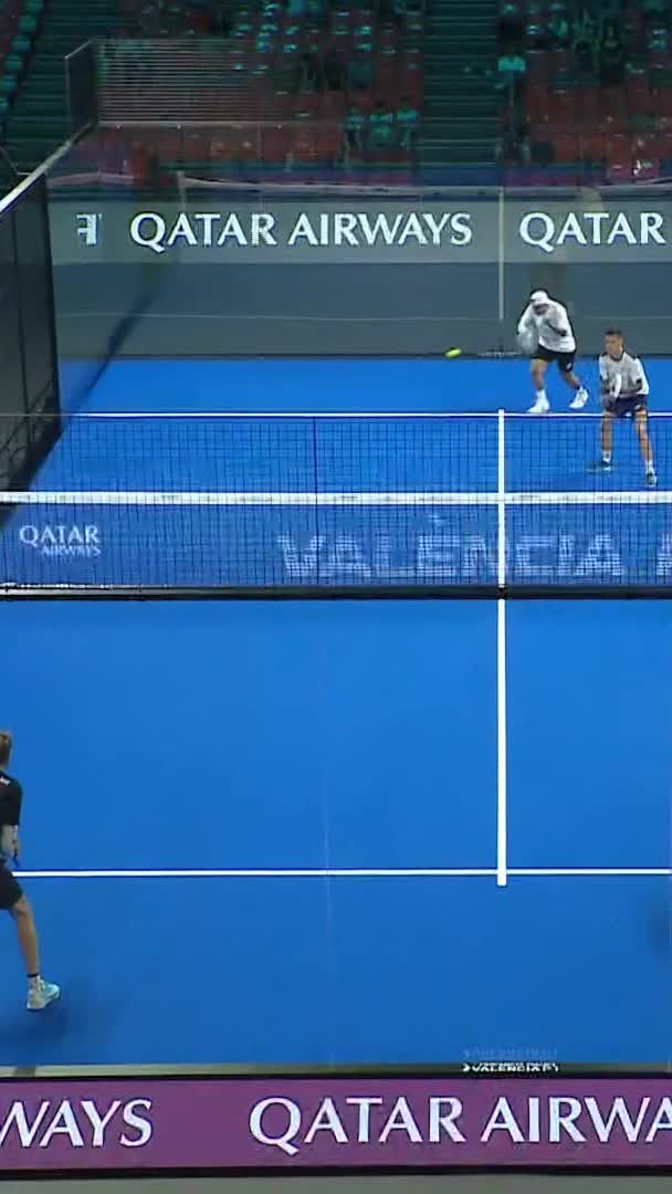 Great forehand by Quilez to Break the opponent's serve