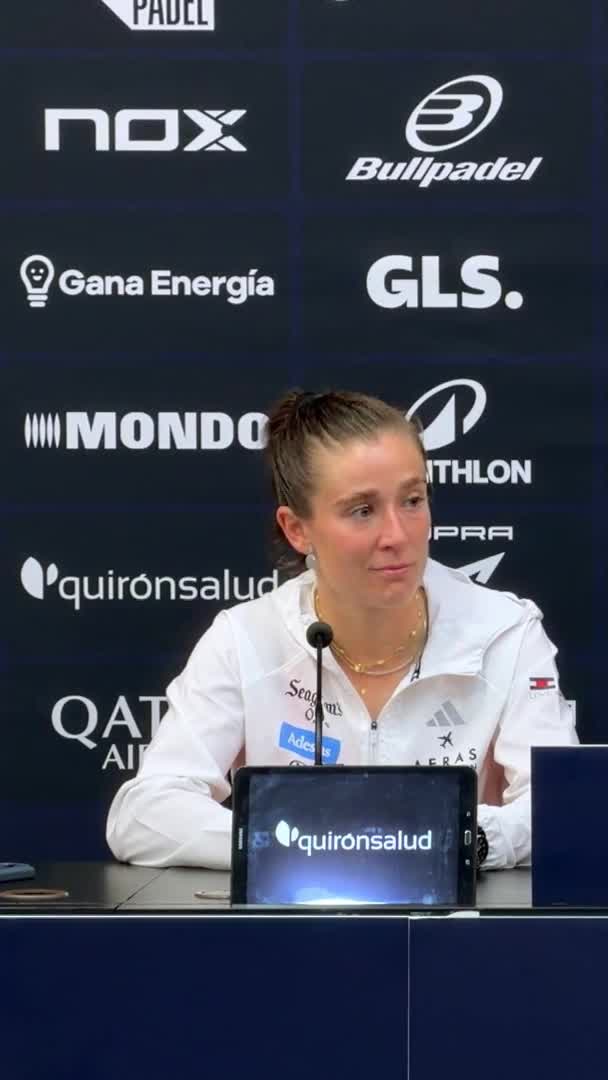 Ortega: 'I really like pink, and as soon as I could I used this pala again'