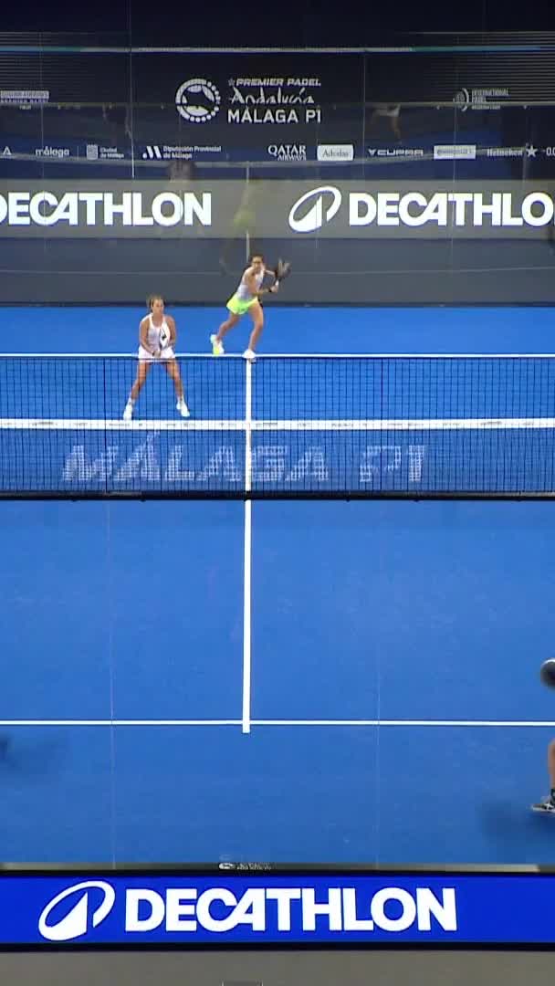 Fassio and Merino break back to force a second-set tiebreak