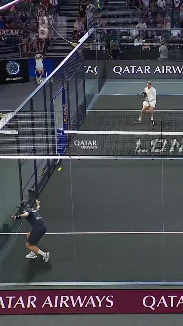 Galan pulls off a spectacular out-of-court winner