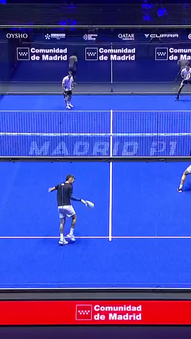 Libaak’s smash sends the second set to a tie-break