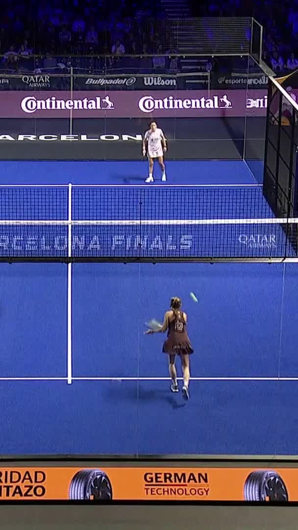 Incredible drop shot by Josemaria winning the point