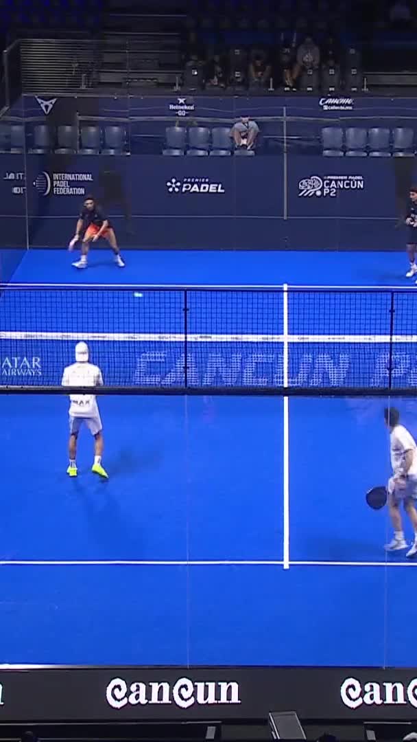 Great backhand shot by Gonzalez
